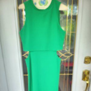 Green Dress with side opening (US size 8; Euro 40; UK 12 - Great condition)